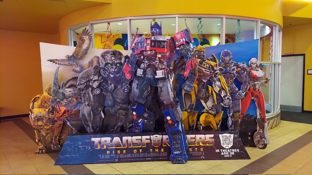 Image Of Transformers Rise Of The Beasts Movie Theater Lobby Standee  (1 of 9)